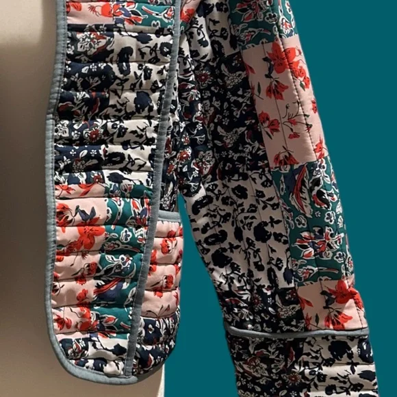 Warm Trendy Quilted Jacket Open Front Multi-Color All-Over Floral Print Small - Picture 13 of 16